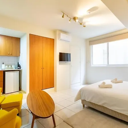 Spacious Located In The Pedestrian Zone Lefkoşa