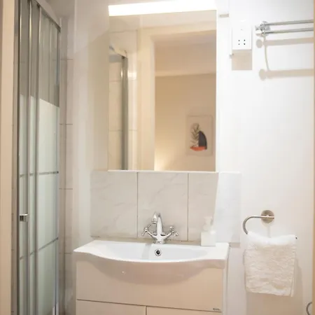 Spacious Located In The Pedestrian Zone Apartamento Nicósia