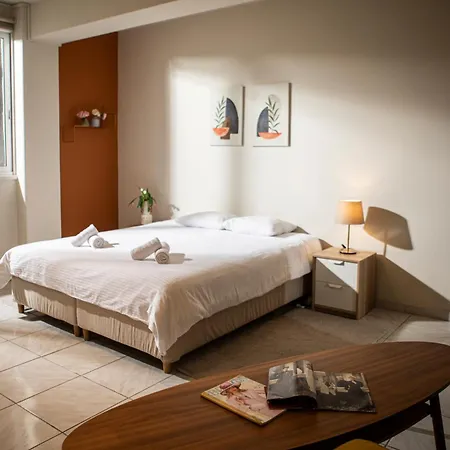아파트 Spacious Located In The Pedestrian Zone 니코시아