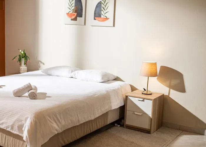 Spacious Located In The Pedestrian Zone *